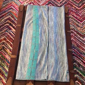 Lululemon Vinyasa Scarf - can be worn many ways